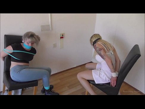 ❤️ Verslaafd / vastgebonden en de mond gesnoerd / jonkvrouw in nood Porno at us ❌️ ❌️❤